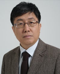 Texas CAEE alumnus Moo Young Han