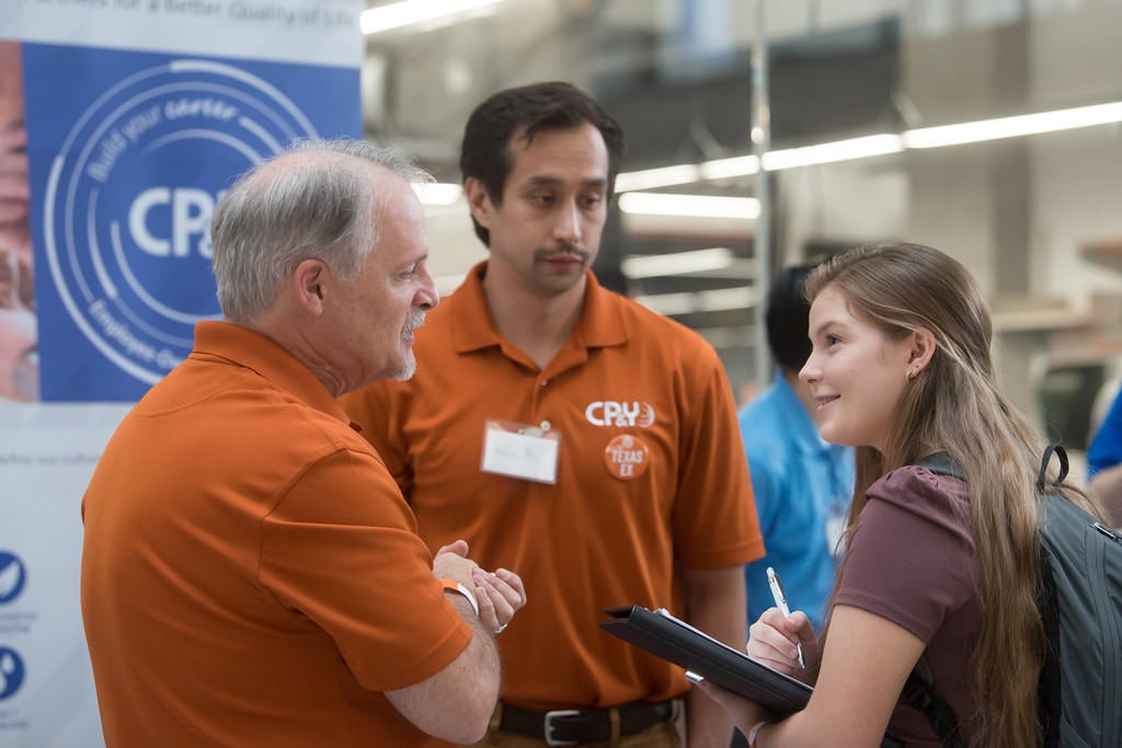 CAEE student talking to recruiter at Industry Open House