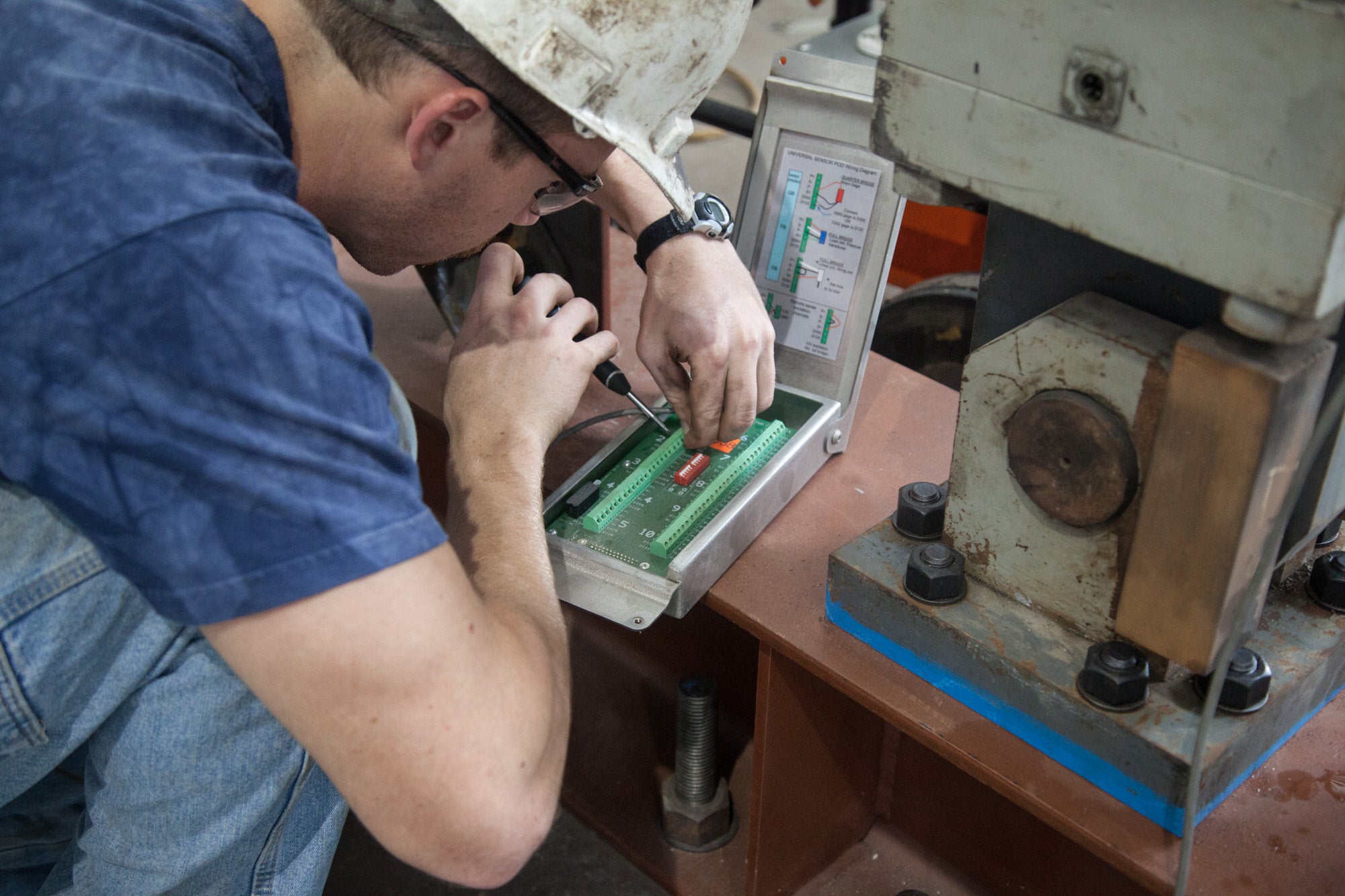 CAEE student works on research indicator at Ferguson Structural Engineering Laboratory on JJ Pickle campus